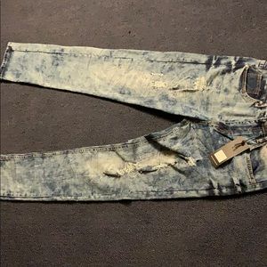 Waimea Jeans Waist is 32